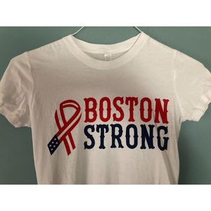 Next Level Apparel Boston Strong t-shirt white size medium